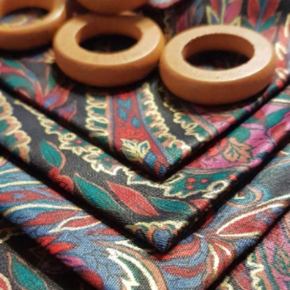 For Amy: Set of Eight Brown's Linens Fabric Placemats, Napkins, Rings - Picture 3 of 5